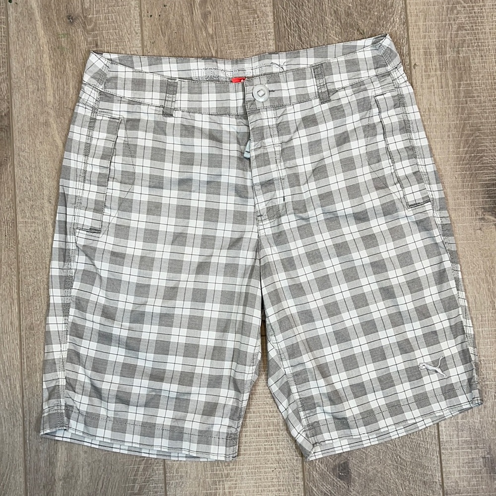 Puma Men's Gray/Black Loose Fit Shorts Size 30